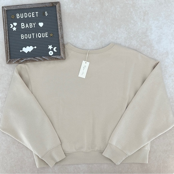 New Rylee + Cru Daisy Boxy Pullover - Picture 3 of 3